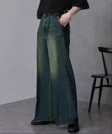 빈티지 메이크업 턱 플레어 데님 팬츠