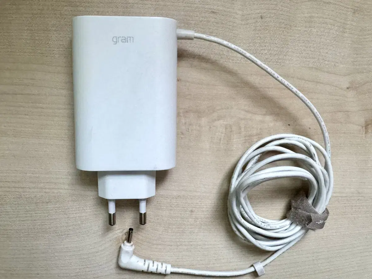 LG Gram Laptop Genuine Charger ADS-48MSP-19