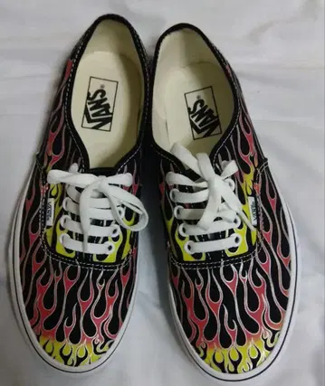 Vanz 오센틱 프레임 파이어 플레어 새상품급