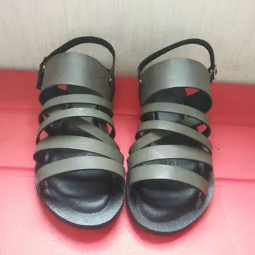 올리브 그린 스트랩 샌들 L