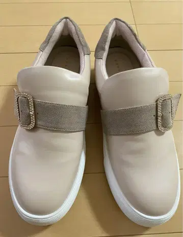 JELLYBEANS 비쥬 버클 벨트 스니커즈 아이보리 24cm