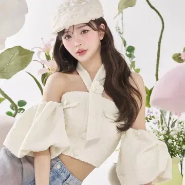 홀터넥 오프숄더 트위드 상의 화이트