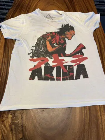 AKIRA 아키라 티셔츠