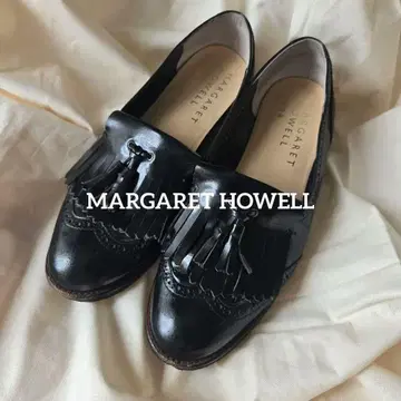 MARGARET HOWELL 블랙 가죽 로퍼