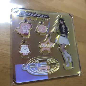 NiziU universe 아크릴 스탠드 리마