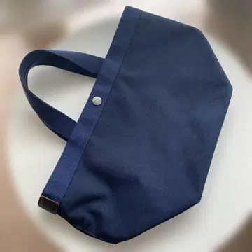 에르베샤 펠리에 토트