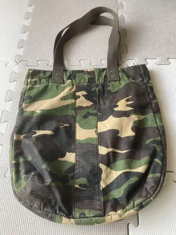 BARNS OUT FITTERS 카모플라쥬 토트백