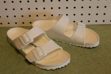 BIRKENSTOCK 화이트 샌들 38