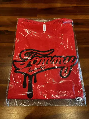Tommy 로고 티셔츠 레드 XS 미사용 새상품