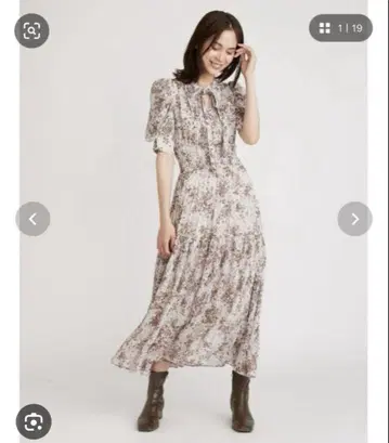 스나이델 플리츠 원피스 꽃무늬