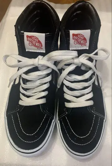 Vans 블랙 하이컷 스니커즈