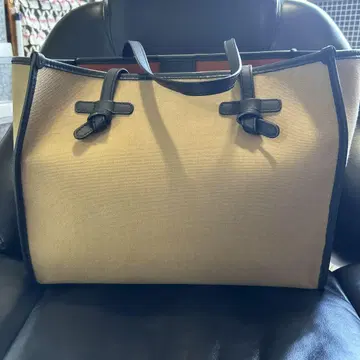 GIANNI CHIARINI 베이지 토트백