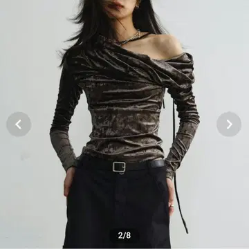 JnylonStudios 벨벳 비대칭 오프숄더 티셔츠
