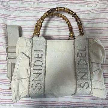 SNIDEL 스나이델 프릴 로고 대나무 백