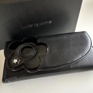 MARYQUANT 장지갑