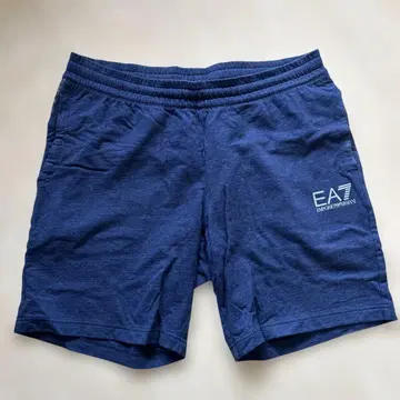 EA7 하프 팬츠