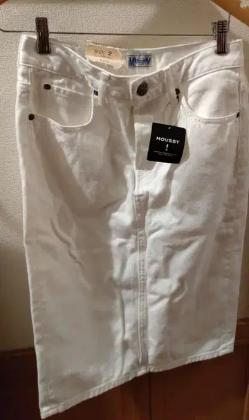 MOUSSY 화이트 데님 스커트 사이즈 2