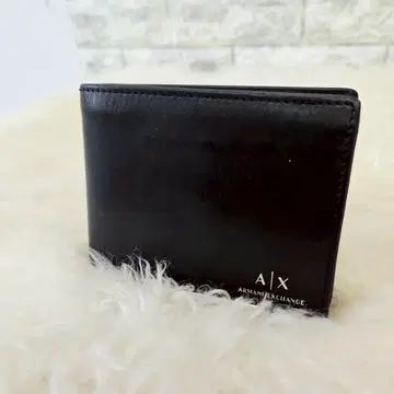컨디션 최상 아르마니 체인지 가죽 접이식 지갑 블랙 로고