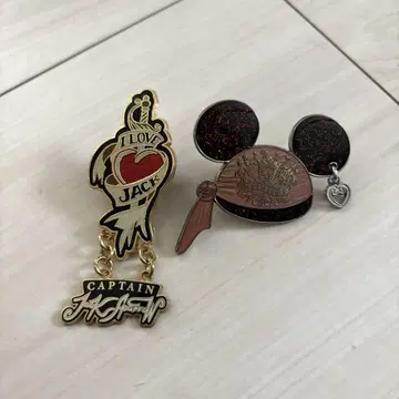 디즈니 캐리비안의 해적 핀 배지