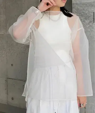 Marient 오간자 오버 BL 화이트 반팔 시어 블라우스