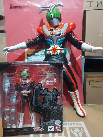 S.H.Figuarts 가면라이더 스트롱거 빅 사이즈 소프트 비닐 세트
