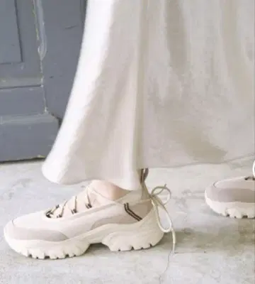 완판템! 루타론 레이스업 스니커즈