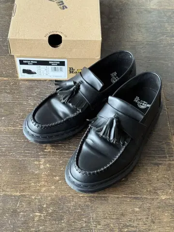 정품! 새상품급 정품! 닥터마틴 ADRIAN MONO UK8