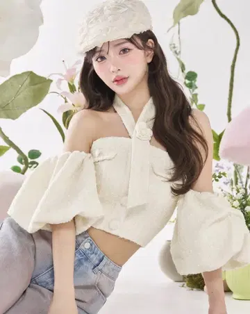 미사용 새상품 홀터넥 오프숄더 트위드 상의 WHT