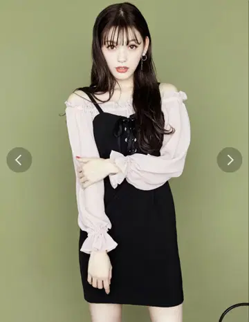 EATME 오프숄더 블라우스 도킹 원피스