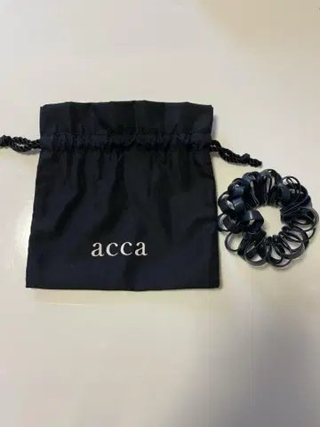 acca 네이비 가죽 루프 스크런치 헤어 밴드