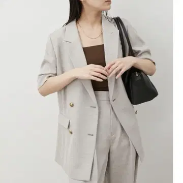 미사용 새상품 미라 오웬 하프 슬리브 테일러드 자켓