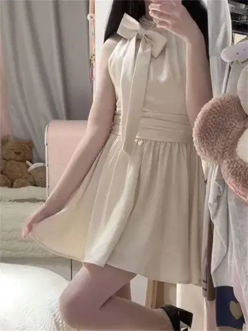 리본 포함 슬리브리스 미니 원피스 LT50