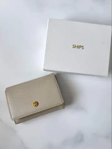 SHIPS 3단 폴더형 지갑 라이트 베이지 가죽