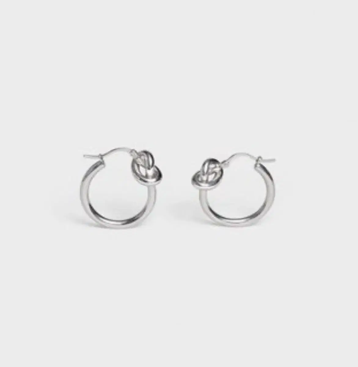 Hoop Earrings Silver Ring Earrings (New Condition)