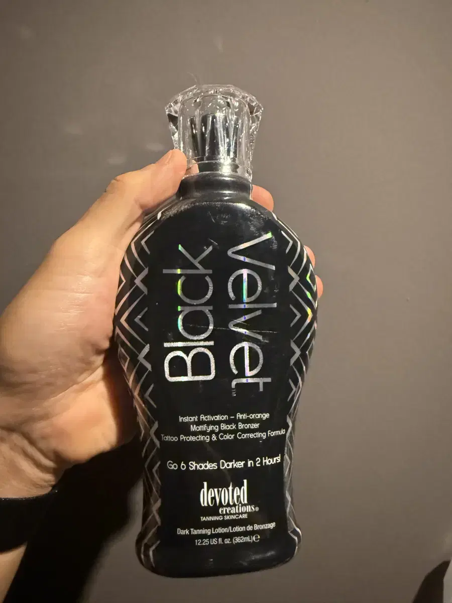 Black Velvet tanning lotion for intermediate to advanced users, new.