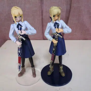 Fate stay night 세이버 레진 키트와 피규어 2개