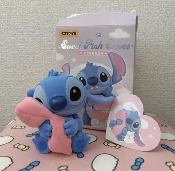52TOYS 스티치