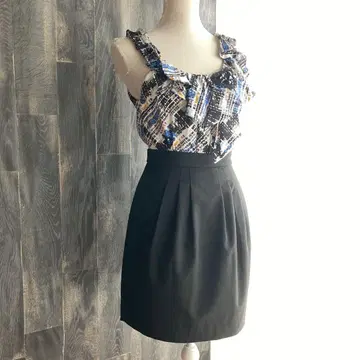 BCBG MAXAZRIA 새상품급 원피스 미니 드레스 프릴 비대칭