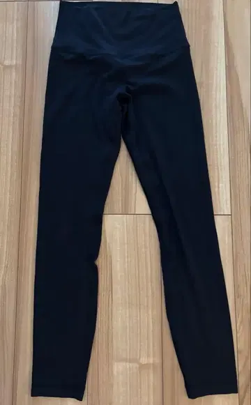 Lululemon 네이비 레깅스 사이즈: 6