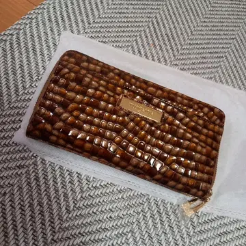 TUSCANIA 브라운 장지갑 이탈리아제
