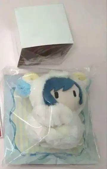 안기며 도망치다  우주의 물방울 반지
