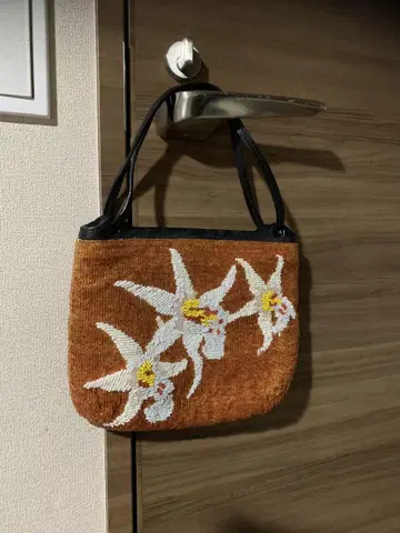 TommyBahama 플루메리아 비즈 자수 파티 백 새상품급