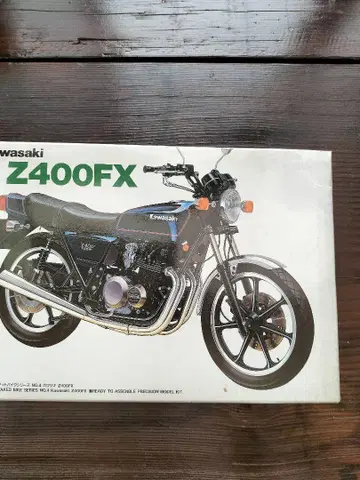 Z400FX 아오시마 1/12 프라모델 키트