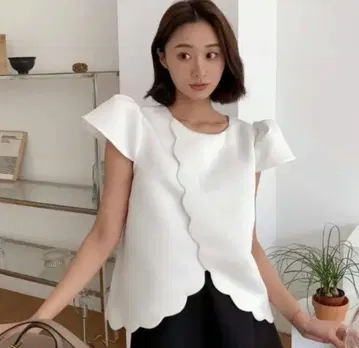 벌스데이 바쉬 스캘럽 레이스 블라우스