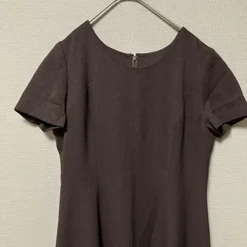반팔 롱 원피스(M) 플레어 실루엣 무지 브라운 심플한 성인용