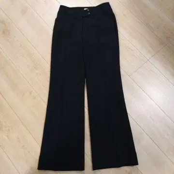 비쓰리 슬림 레그 팬츠 센터 프레스 스트레치 세미 플레어