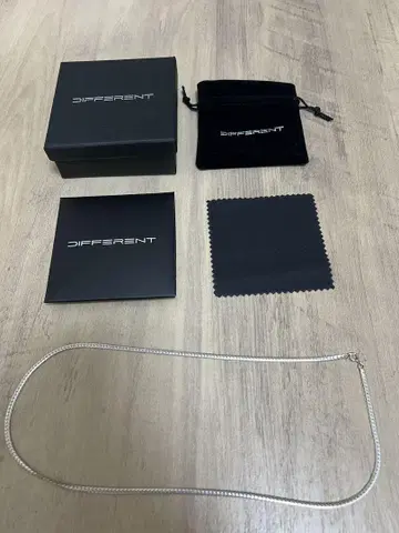 different 목걸이 Premium