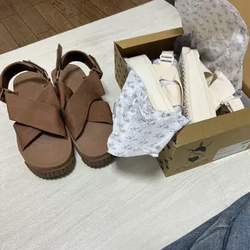 샤카 샌들 2켤레 세트 미사용