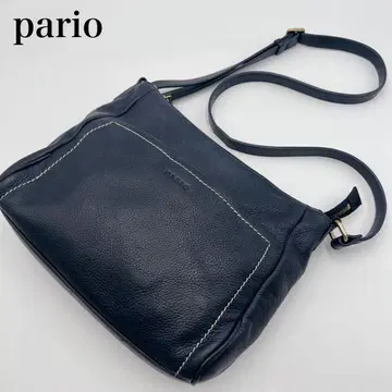 pario 숄더백 주름 가죽 네이비