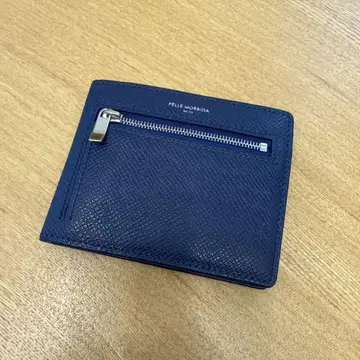 PELLE MORBIDA 바르카 블루